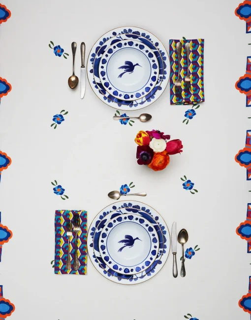 Charger PlateWildbird Blu in Porcelain