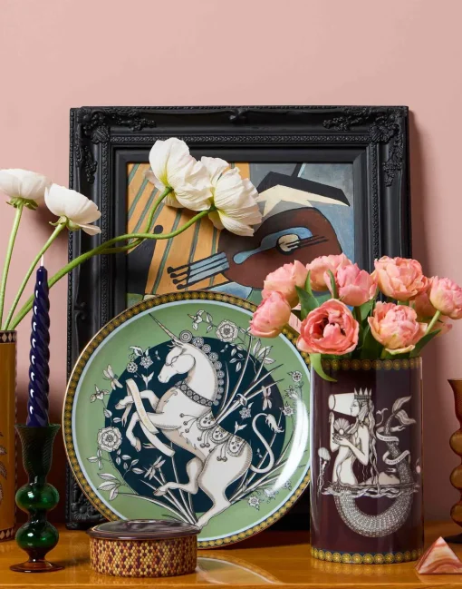 Decorative PlateThe Unicorn Light Green in Porcelain