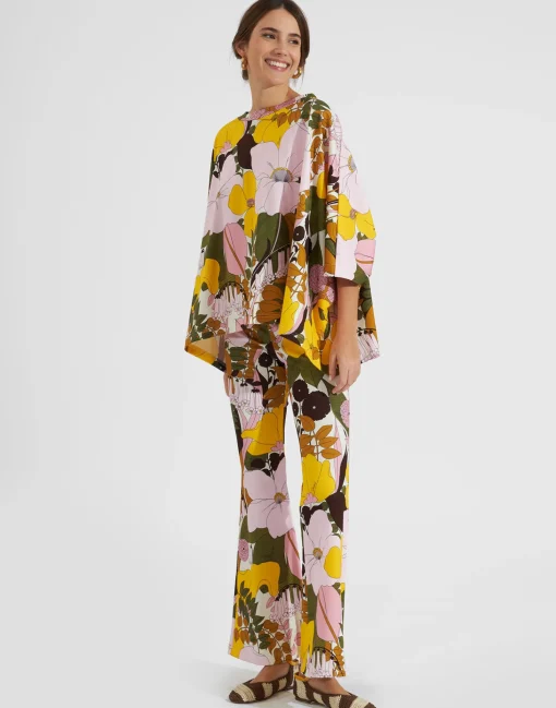 Meditation PonchoBig Flower Rose in Cotton