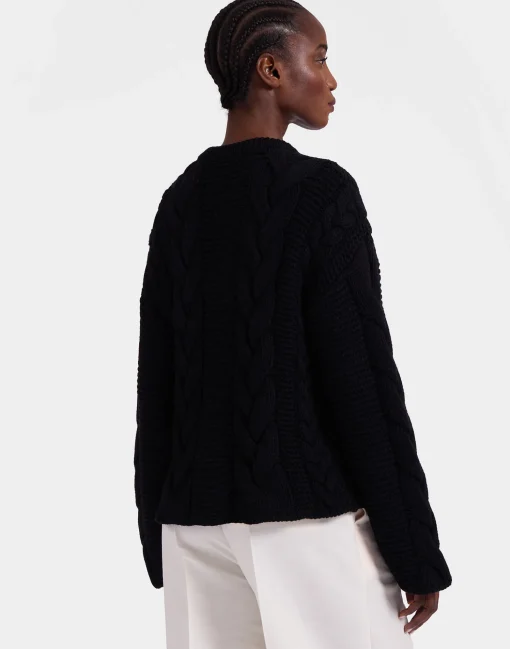 Portrait CardiganSolid Black in Chunky Wool